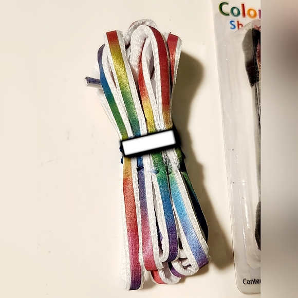 NWT 2 SETS OF RAINBOW OMBRÉ BLACK & WHITE SHOE LACES FOR KIDS! - Picture 2 of 5